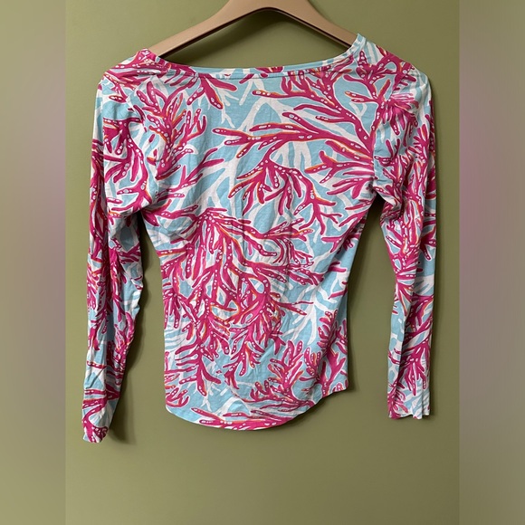 Lilly Pulitzer Long Sleeve Top Pima Cotton Blue Pink Coral Print Shirt Coastal M - Picture 7 of 11